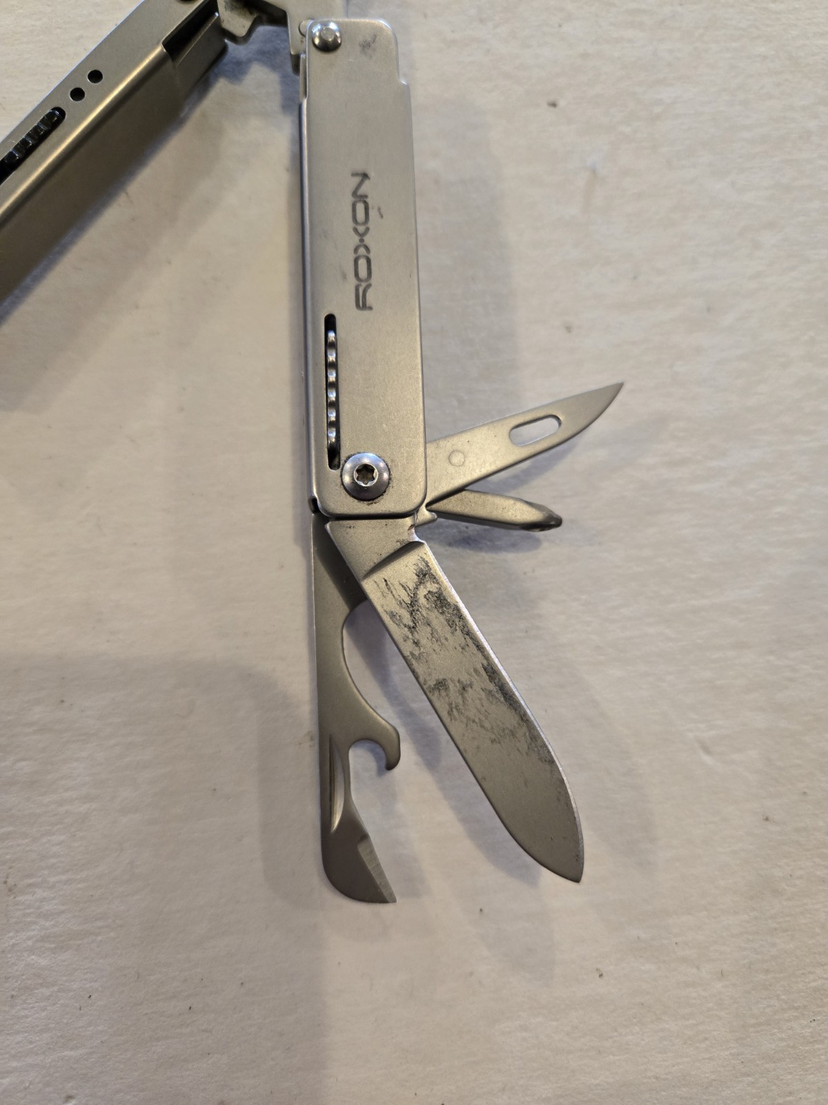 ROXON M3 14 in 1 Mini Multitool, Silver – (TSA Confiscated)