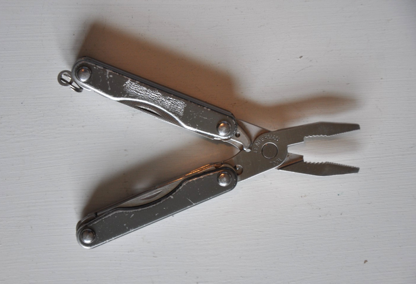 Gray Leatherman Retired Squirt P4 Multi-Tool Key Ring READ Full Description