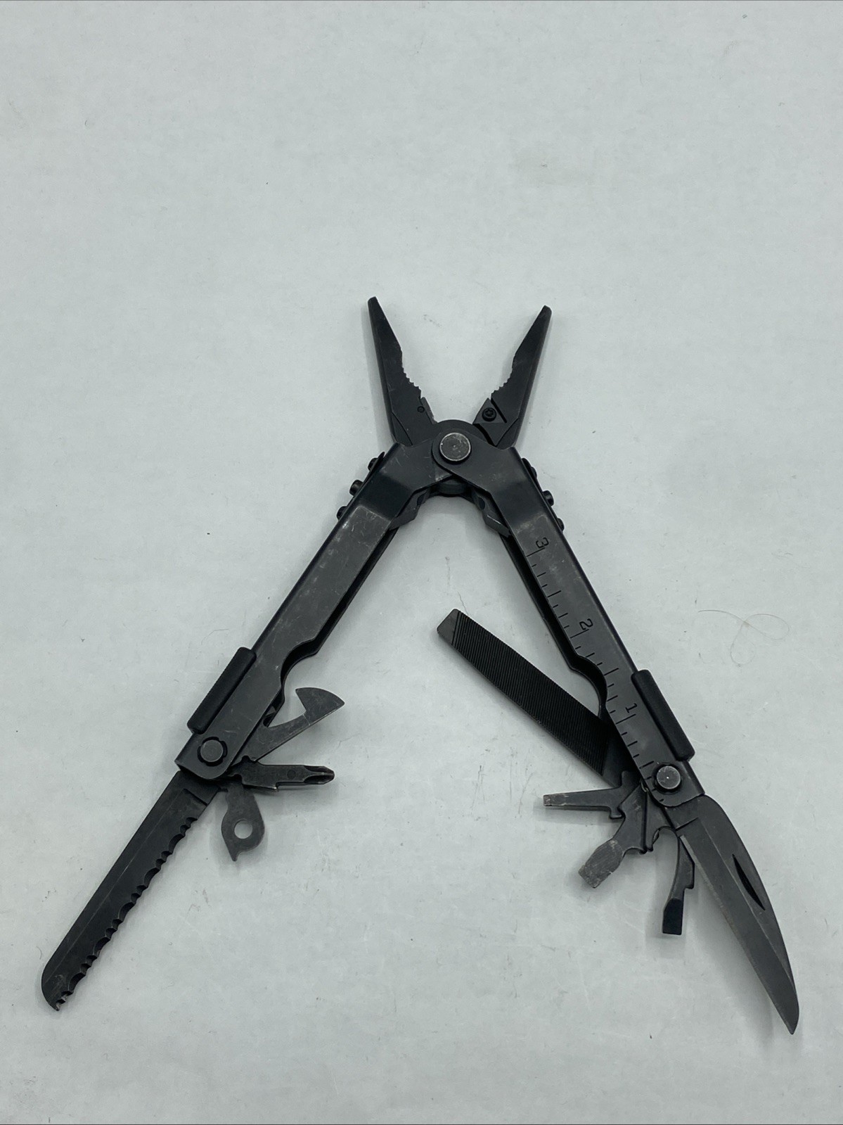 Gerber MP 600, Carbide Cutters, Needlenose with Sheath – Black