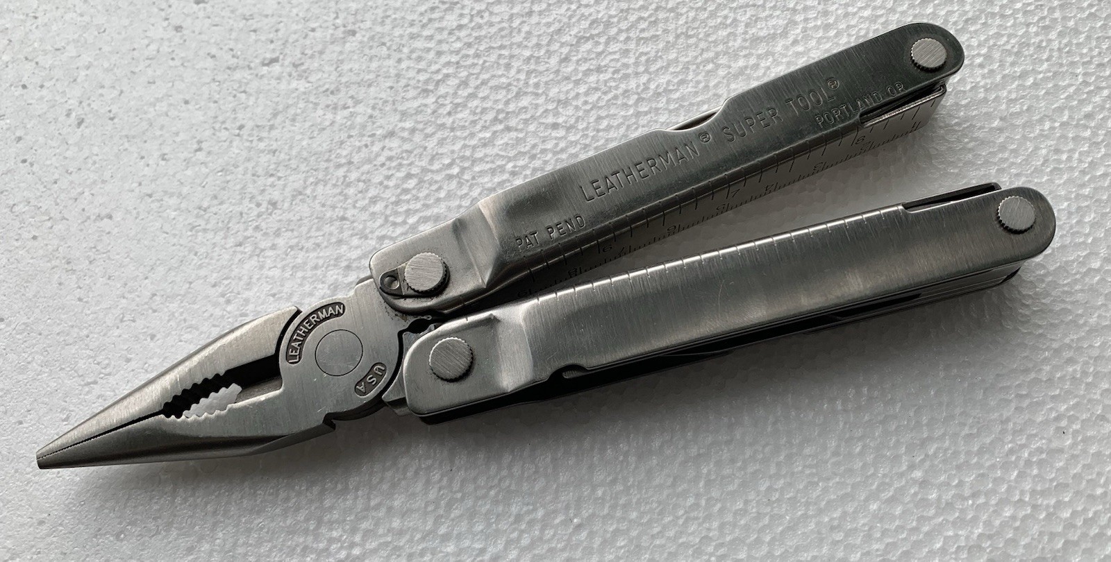 VTG 90’s Leatherman Super Tool With Custom Leather Sheath