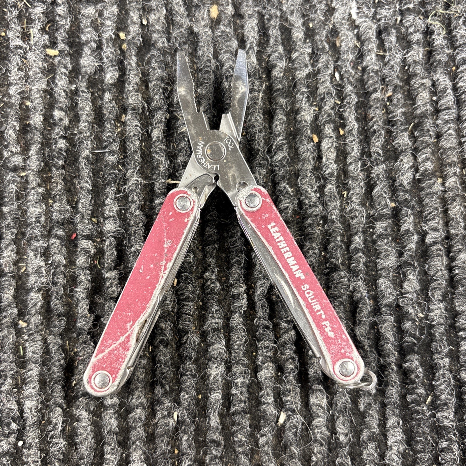 Leatherman Squirt PS4 Multitool Red Discontinued Retired (176)