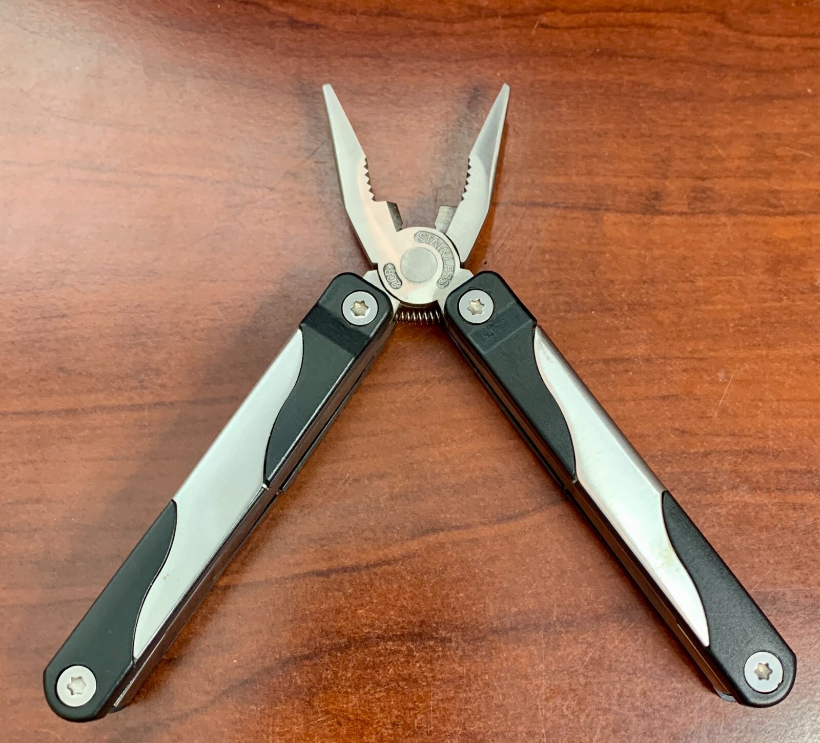 Winchester 2CR Stainless Multi-Function Folding Pliers Pocket Utility Knife