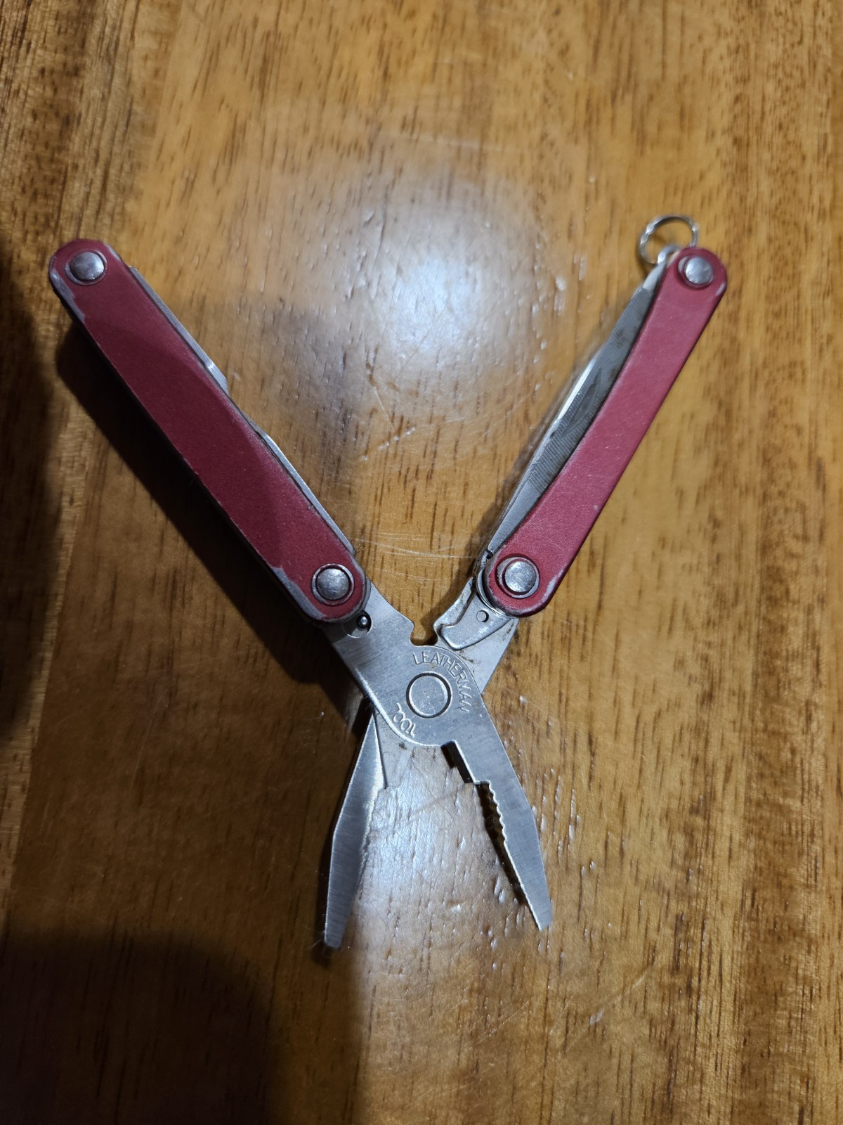 Leatherman Squirt PS4 Red Keychain Multi Tool Pliers Pocket Knife