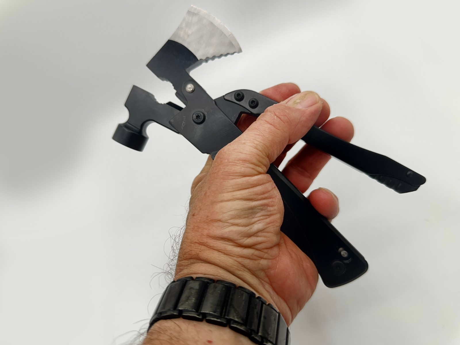19-in-1 Multitool Axe and nylon sheath- New in box