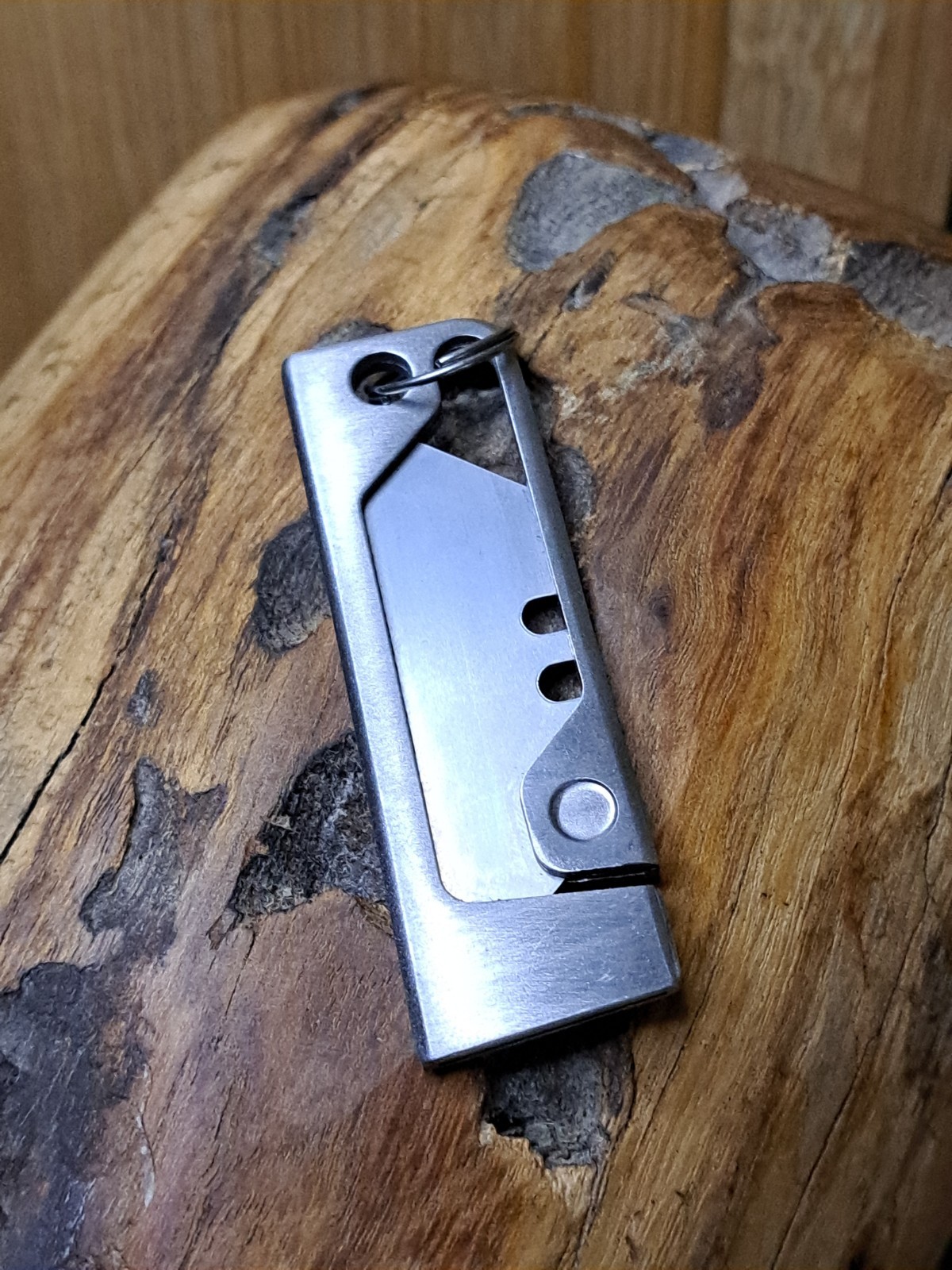 Minimalist Stainless Steel Keychain Utility Knife