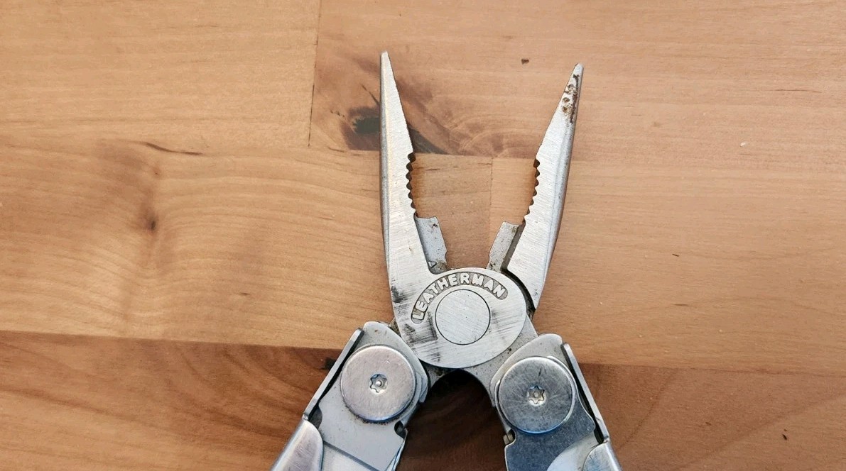 Leatherman Wave Multi-Tool Pliers Pocket Knife – Great Condition – U10