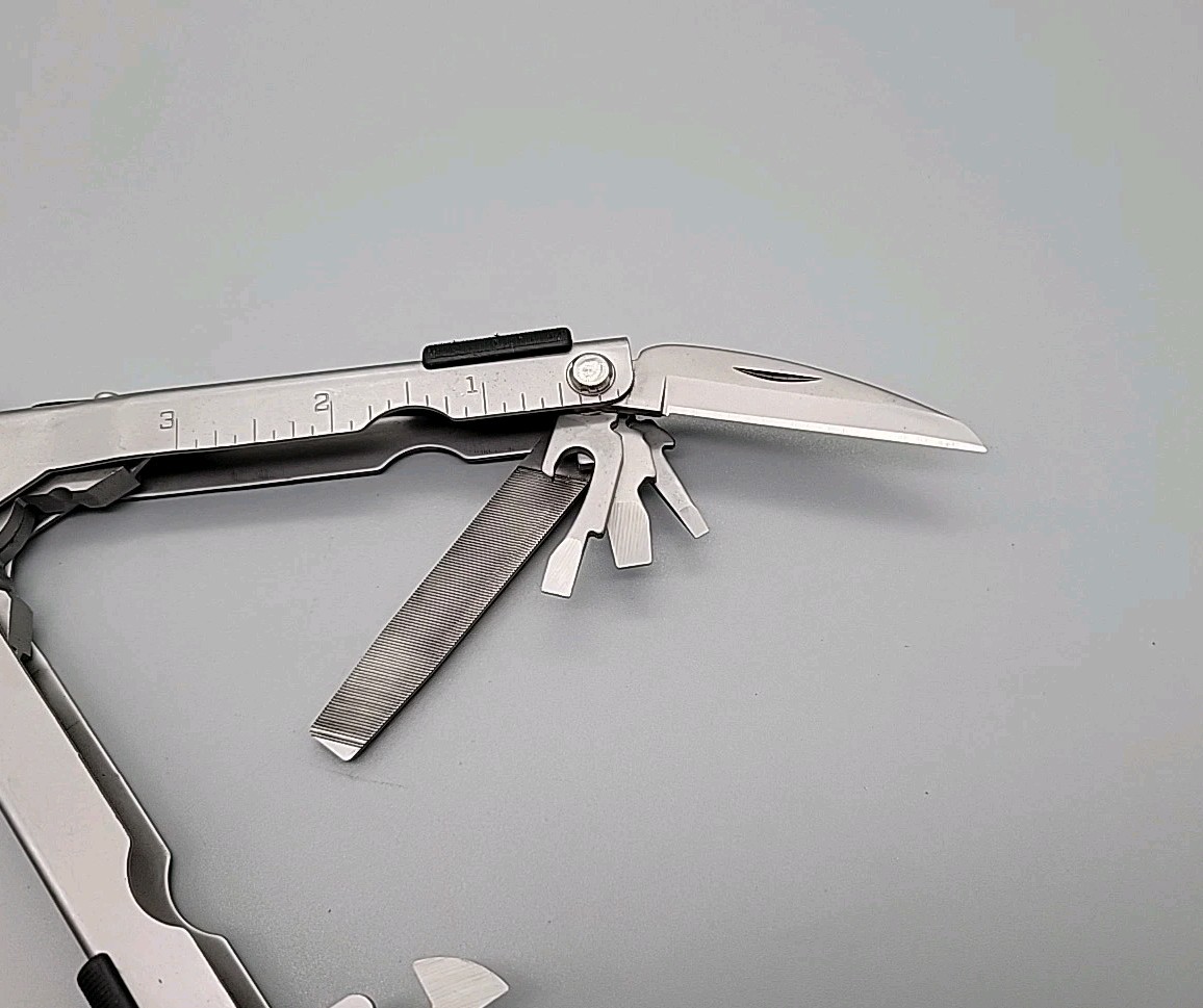 Gerber MP600 Multiplier Multi-Tool /w REMGRIT – Carbide Cutter Pliers