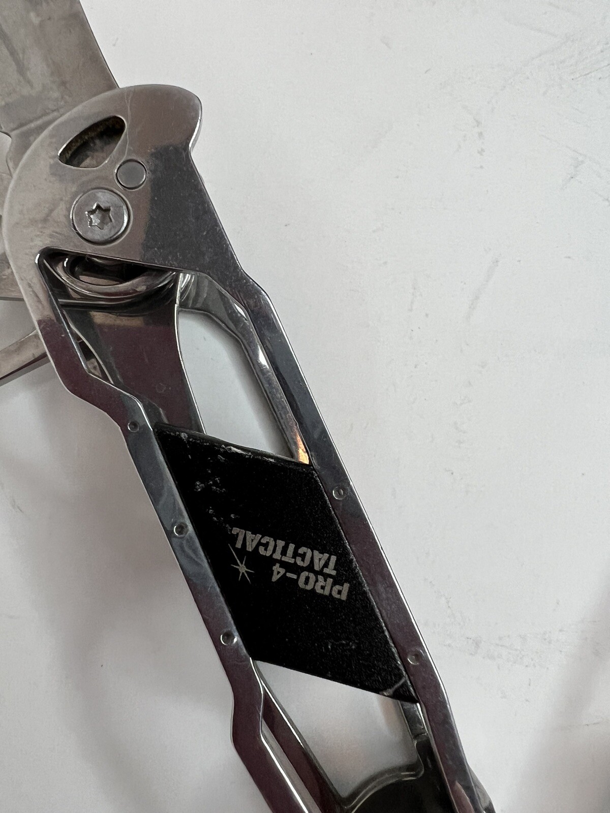 Pro-4 Tactical multi tool knife, pliers