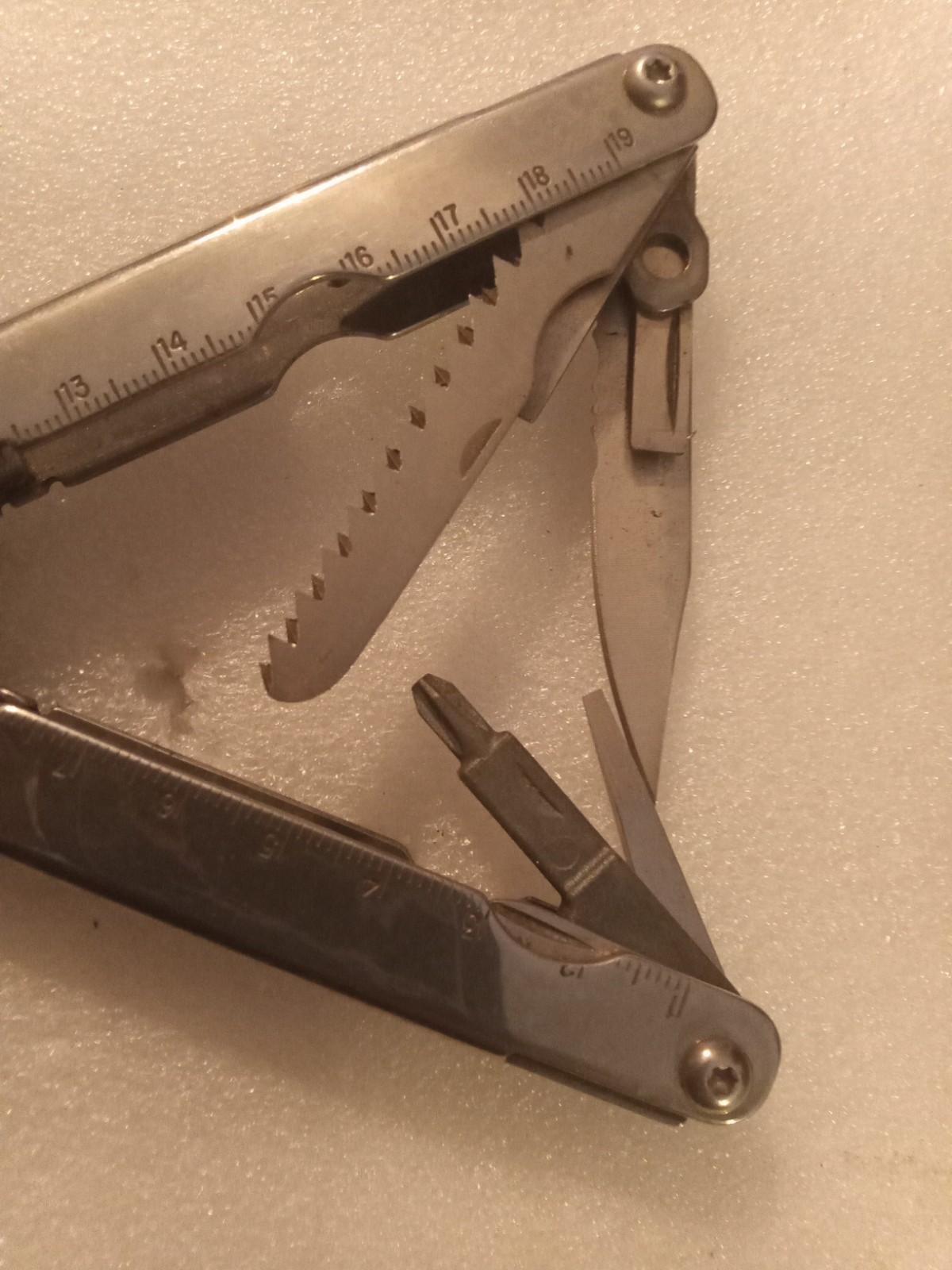 Bear Sportsman Multi Tool Knife Pliers Mac Tool branded
