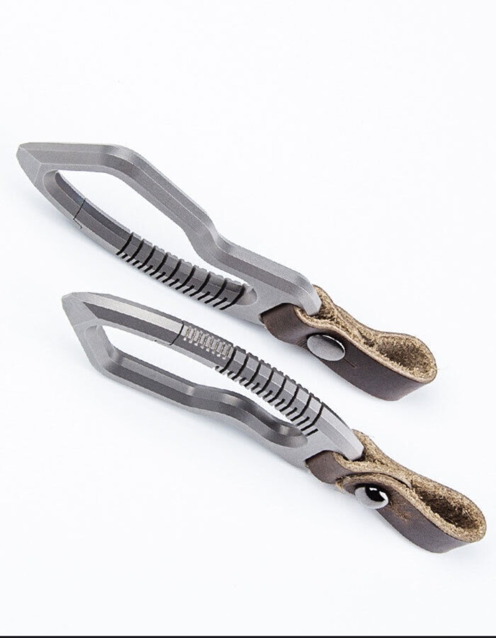 Titanium Alloy + Leather Keychain Carabiner Removable Pendant Crowbar EDC Tool