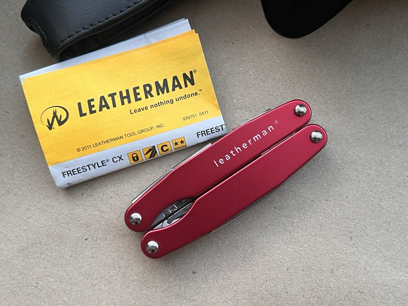 Leatherman Juice C2 – Inferno Red – New Old Stock – Collectibles, Retired.
