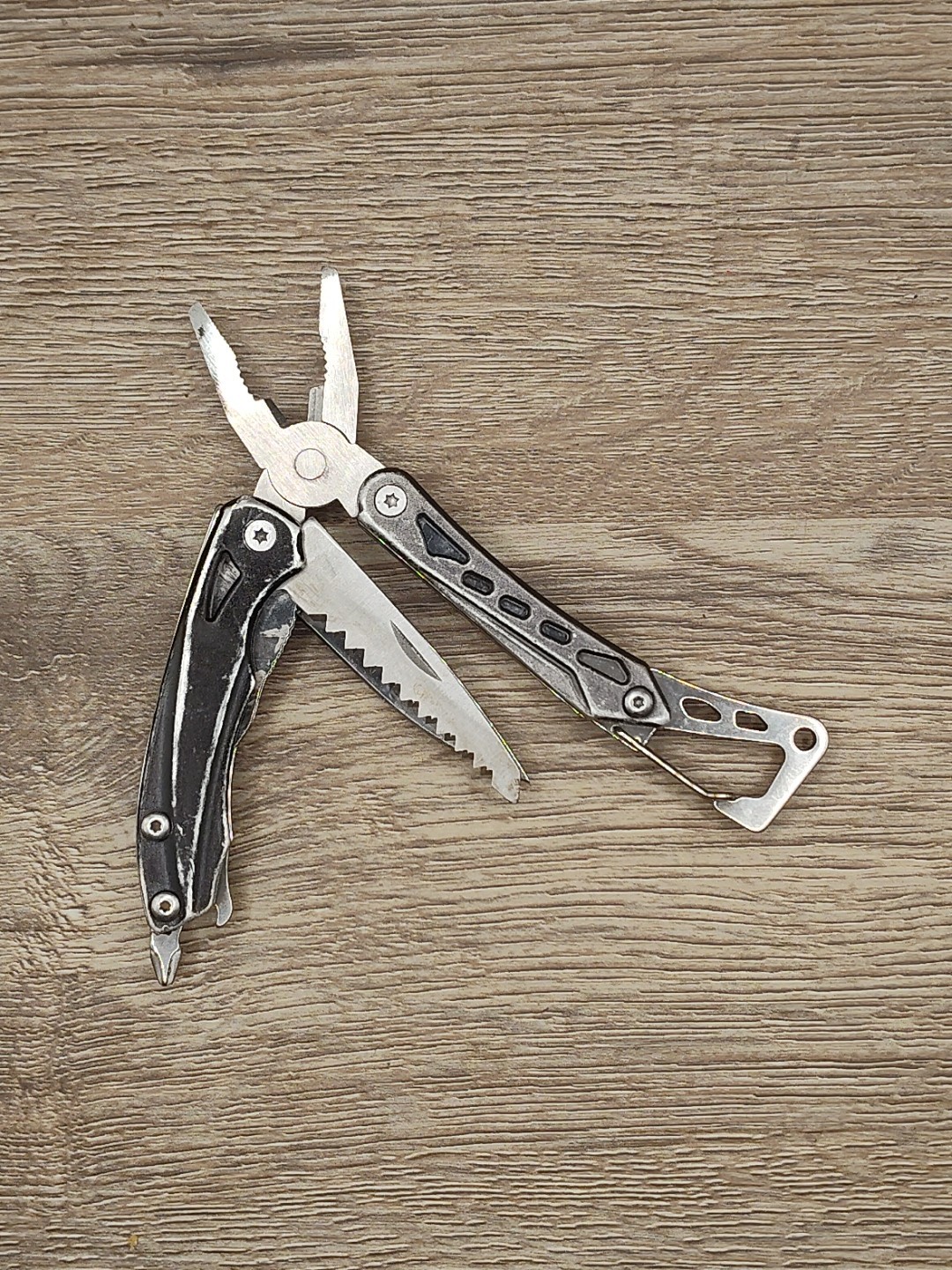 True Utility SEVEN Multi-Tool