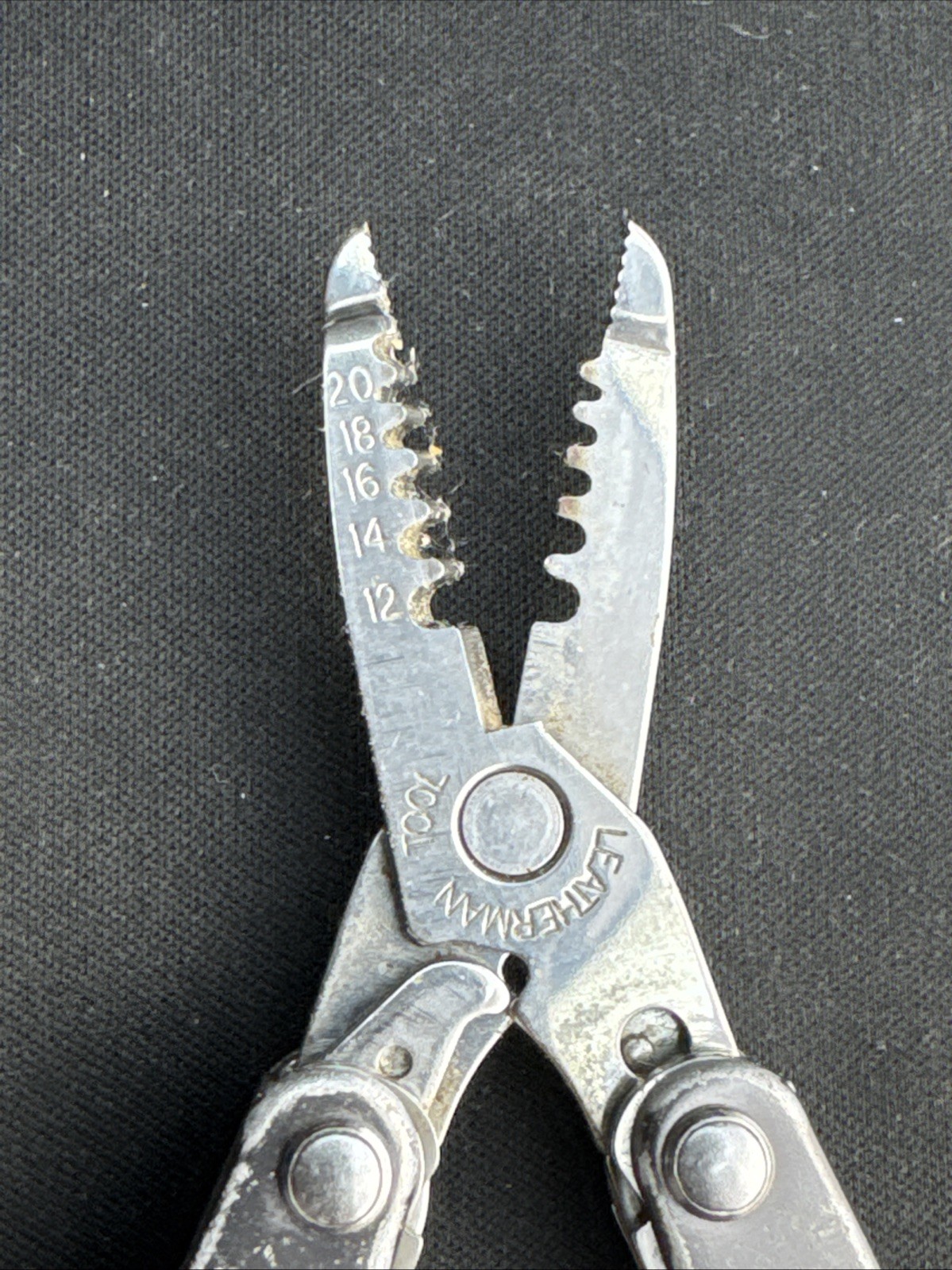 Leatherman Squirt E4 Multi-Tool w/Wire Strippers Gray 3400.2