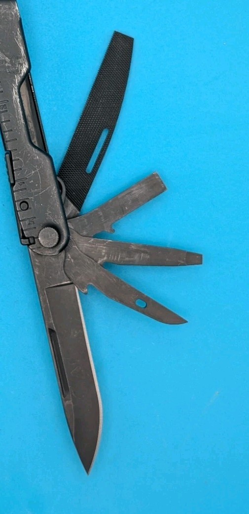 Leatherman Rebar Multi-Tool! Free Shipping! BLACK OXIDE! WITH SHEATH!