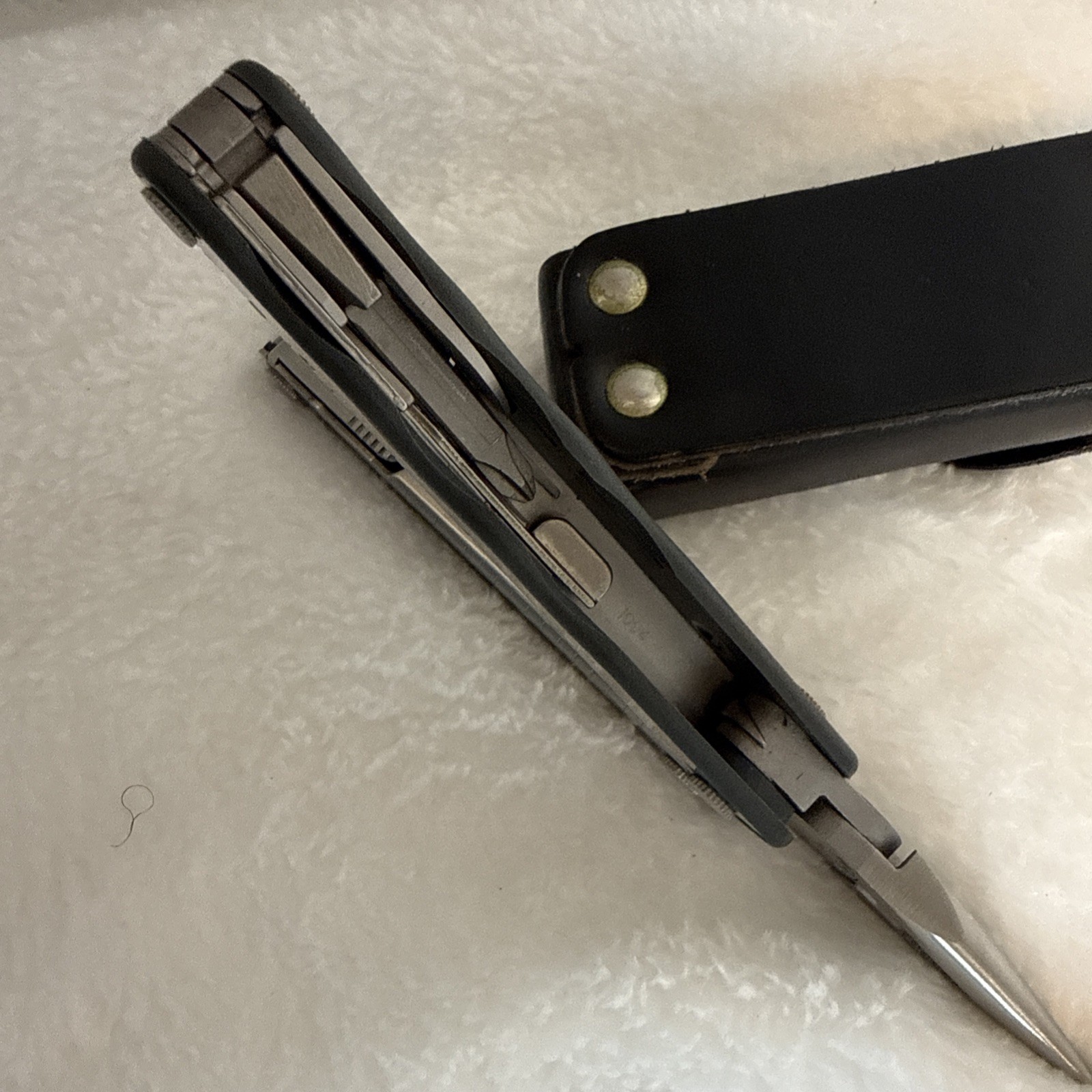Leatherman Fuse Multi-Tool w Sheath Date Code 1004 (Oct 2004)
