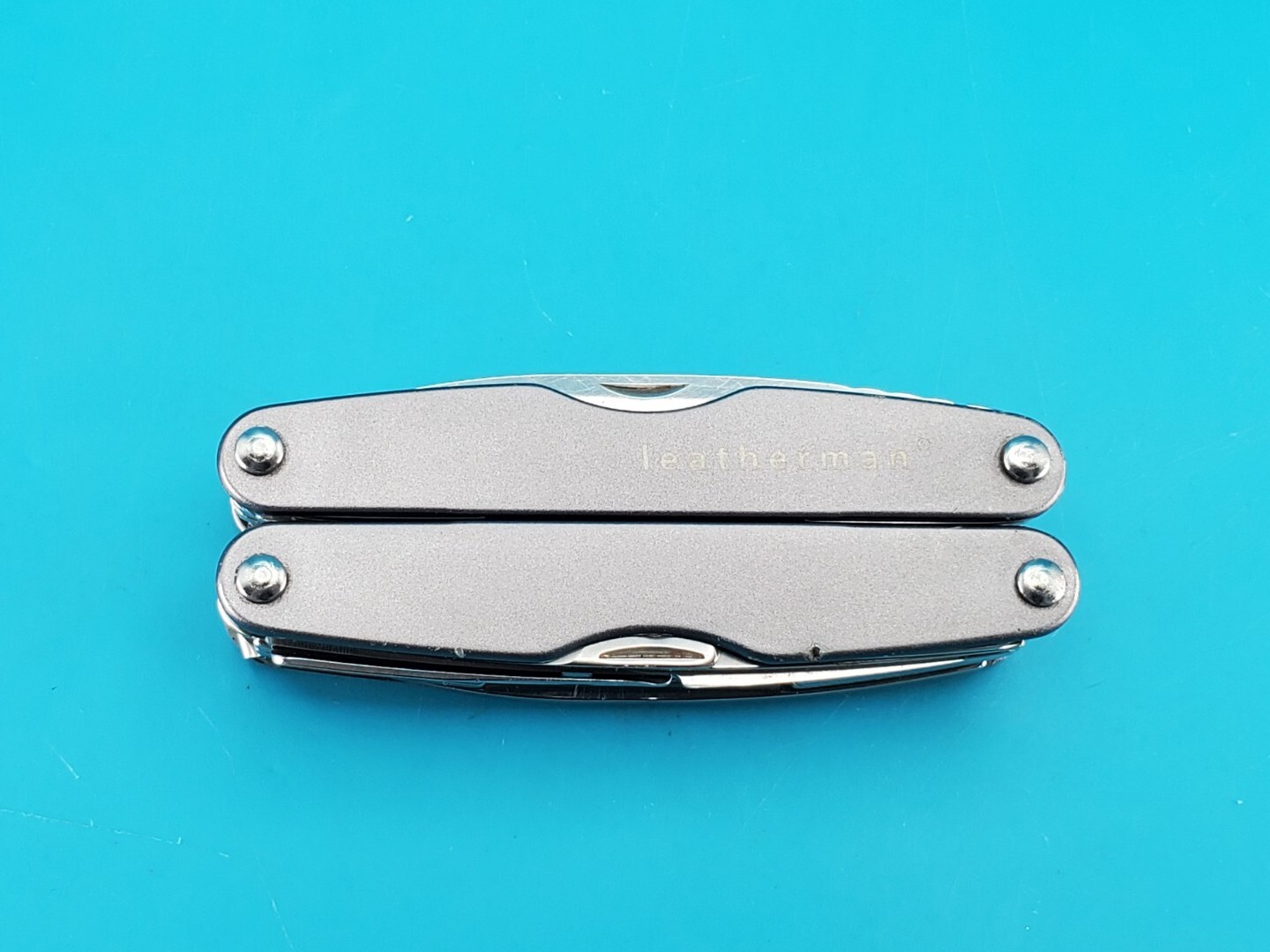 Retired Leatherman Juice PRO Gray Multi-tool! RARE! WITH SHEATH!