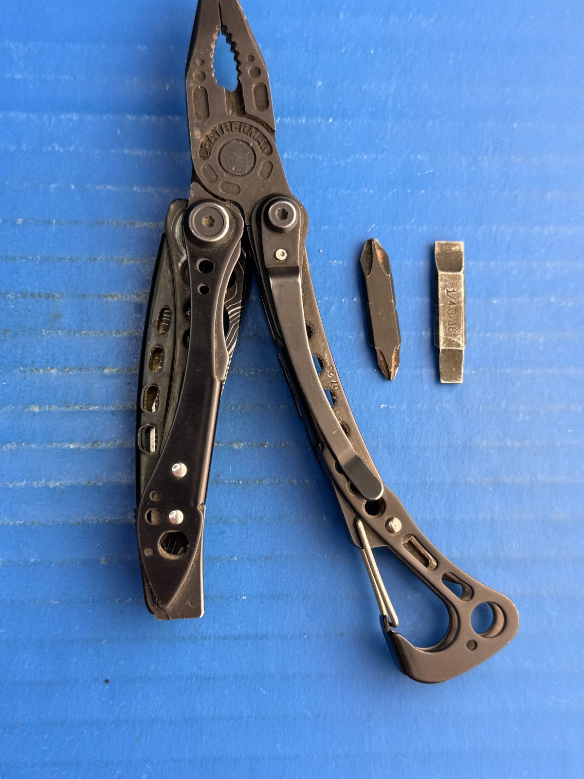 Leatherman Skeletool Multi-Tool Pliers Combo Knife Bit Driver – Topo