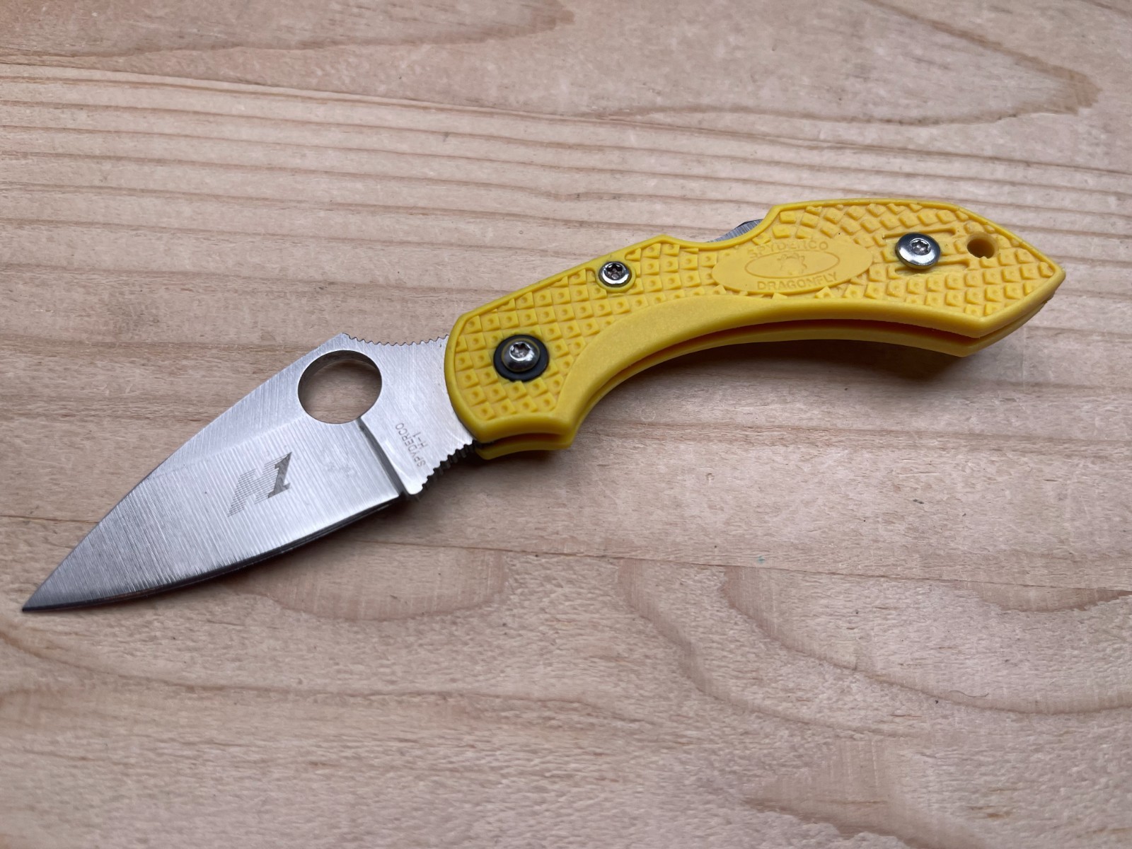 Spyderco Dragonfly Salt H1 Yellow Plain Edge Blade Folding Pocket Knife