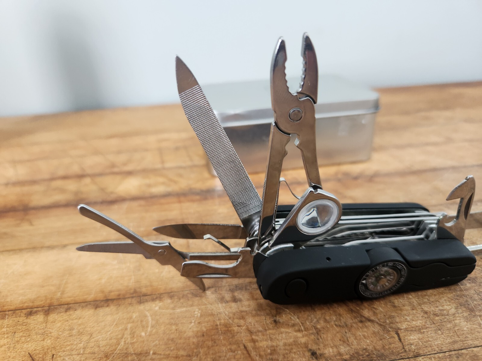 Whiz Tool – Ultimate Multitool Pocket Tool – 24 Functions, Lightweight – New