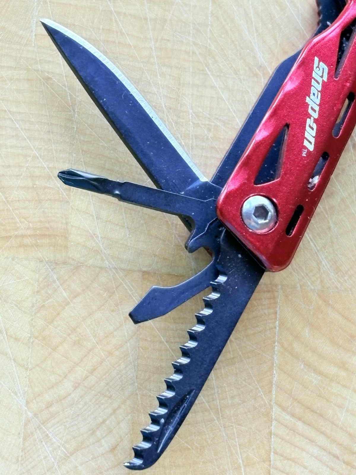SNAP-ON Multi Tool Black Stainless Steel Red Handle Easy Grip 9-in-1 NICE !!