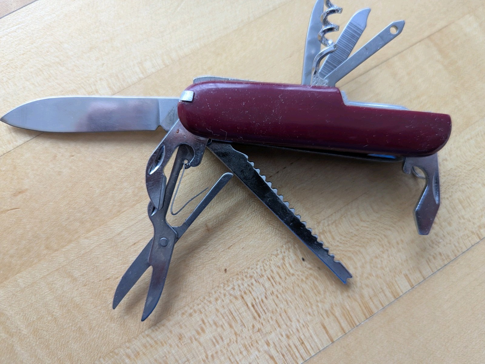 Multitool 14-in-one Pocket Knife