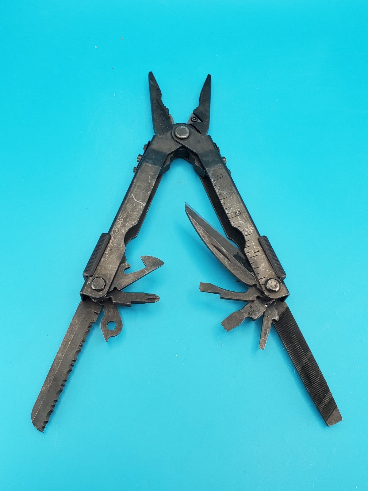Gerber MP600 Black Oxide Multi-Tool Needle Nose Pliers!