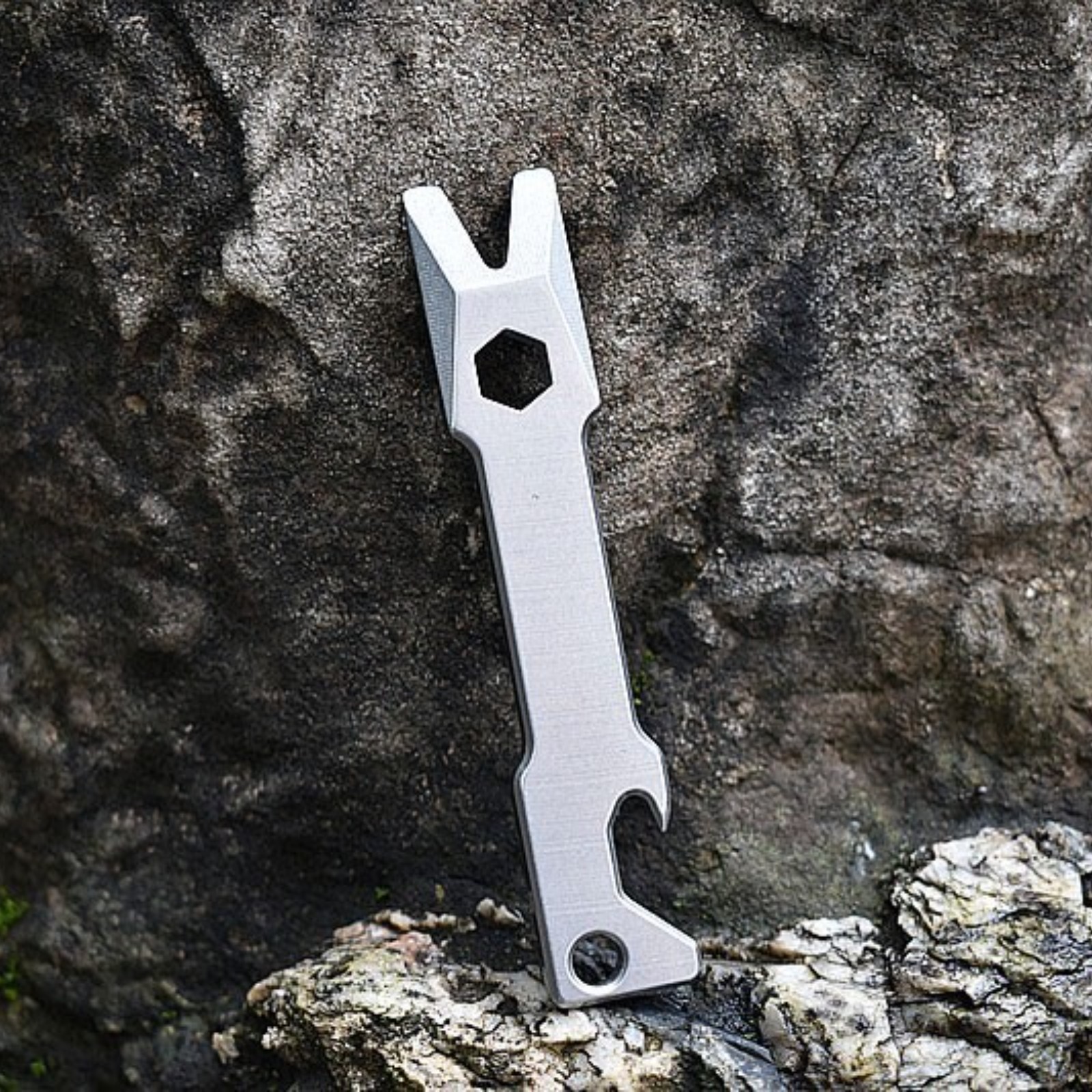 Titanium Alloy Pry Bar Crowbar Wrench Opener Keychain Outdoor Multi Tools EDC