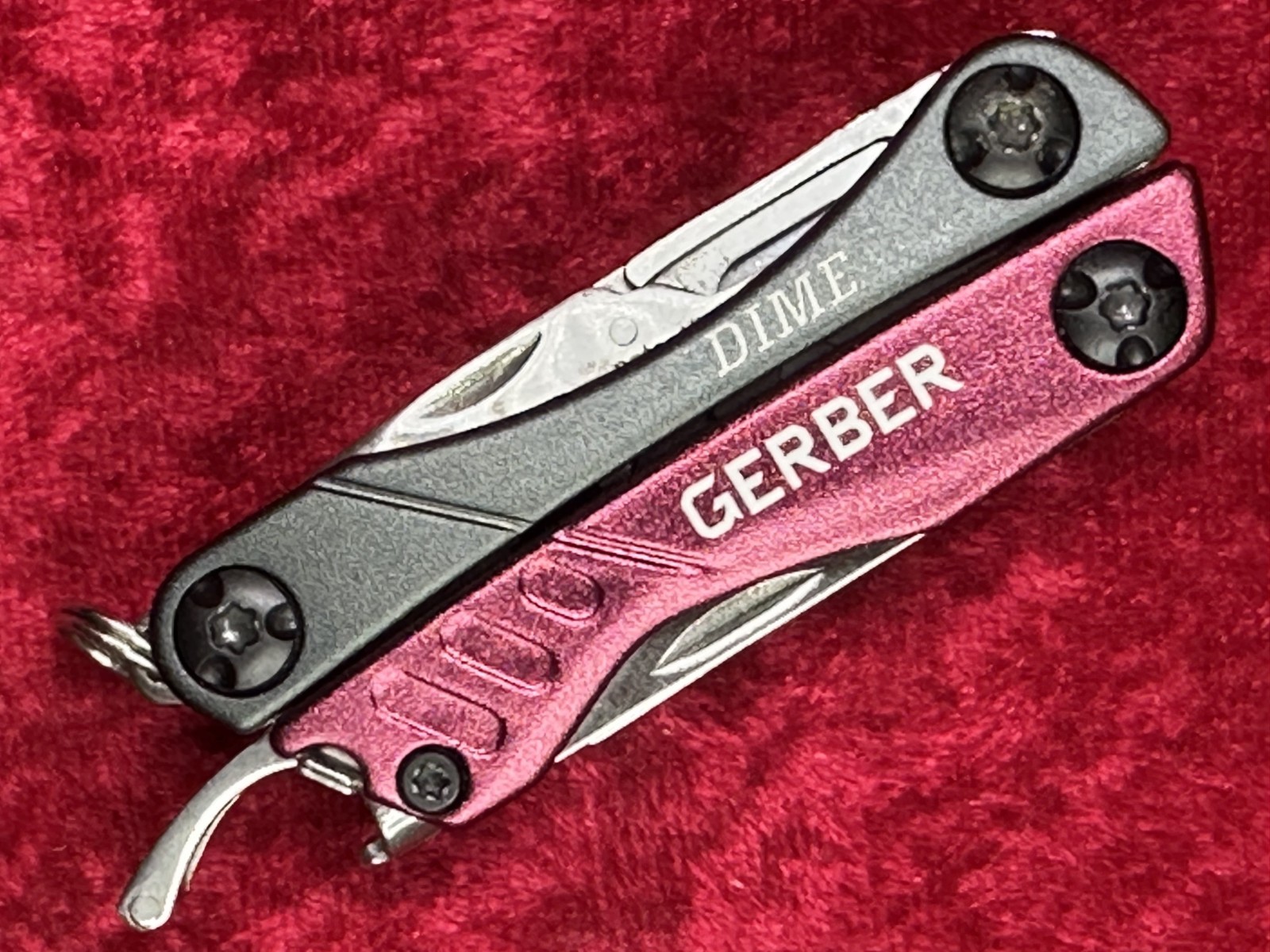 Gerber Dime Burgundy Wine Mini Multi-Tool Keychain Random Pick Rare Color (678)
