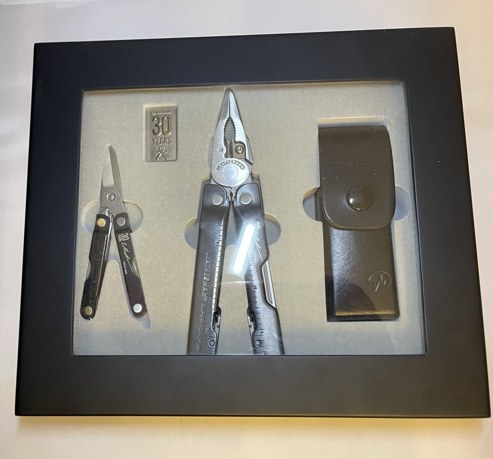 LM141 Leatherman 30th Anniversary Super Tool 300 + Micra In Display Box