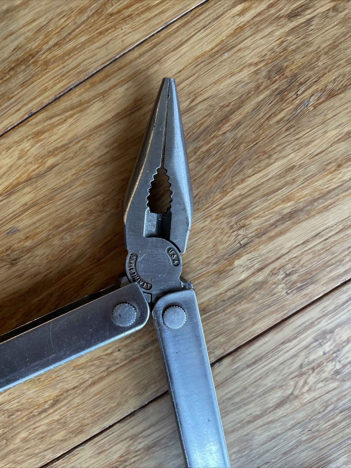 Vintage Leatherman Multi – Tool US REG Trademark 1325473 Portland OR USA.