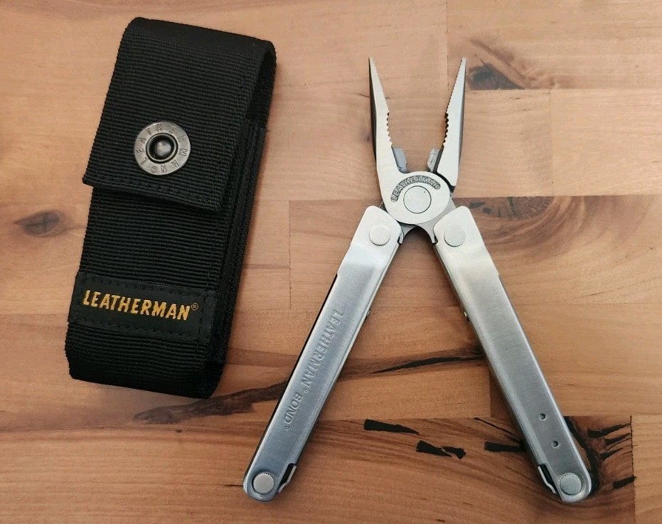 Leatherman Bond 14 in 1 Multi-Tool With Molle Sheath – New U18