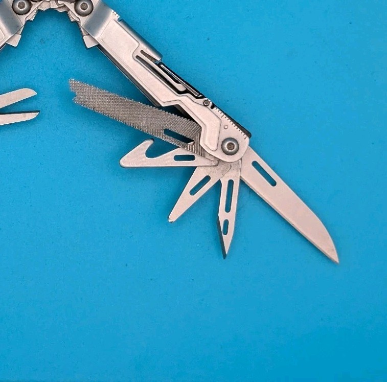 SOG PowerPint Tool Compact Lightweight Silver Multi-Tool!