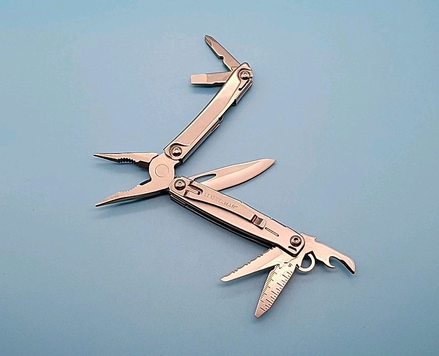 Leatherman Bolster Multi-Tool – Pliers, Knife, File, Screwdrivers, Bottle Opener