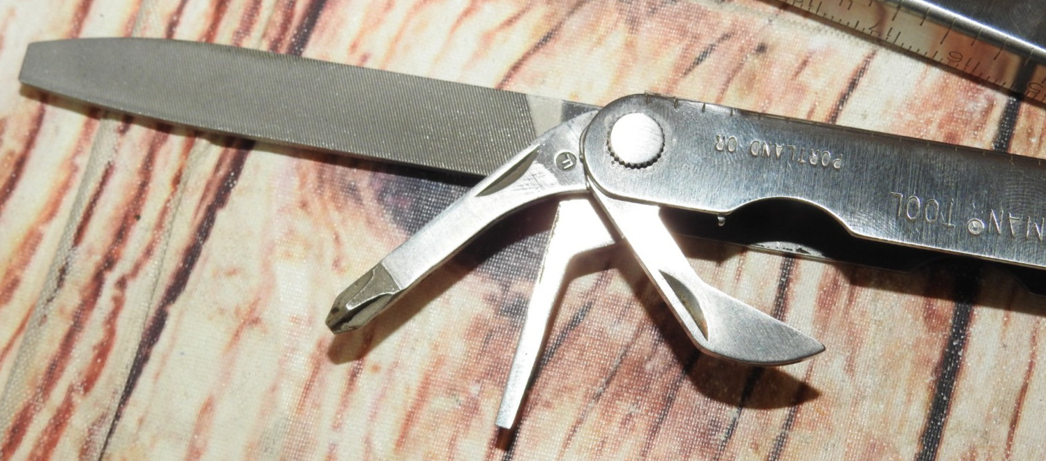 VTG Vintage Leatherman Tool 9 Multitool With Original Leather Sheath