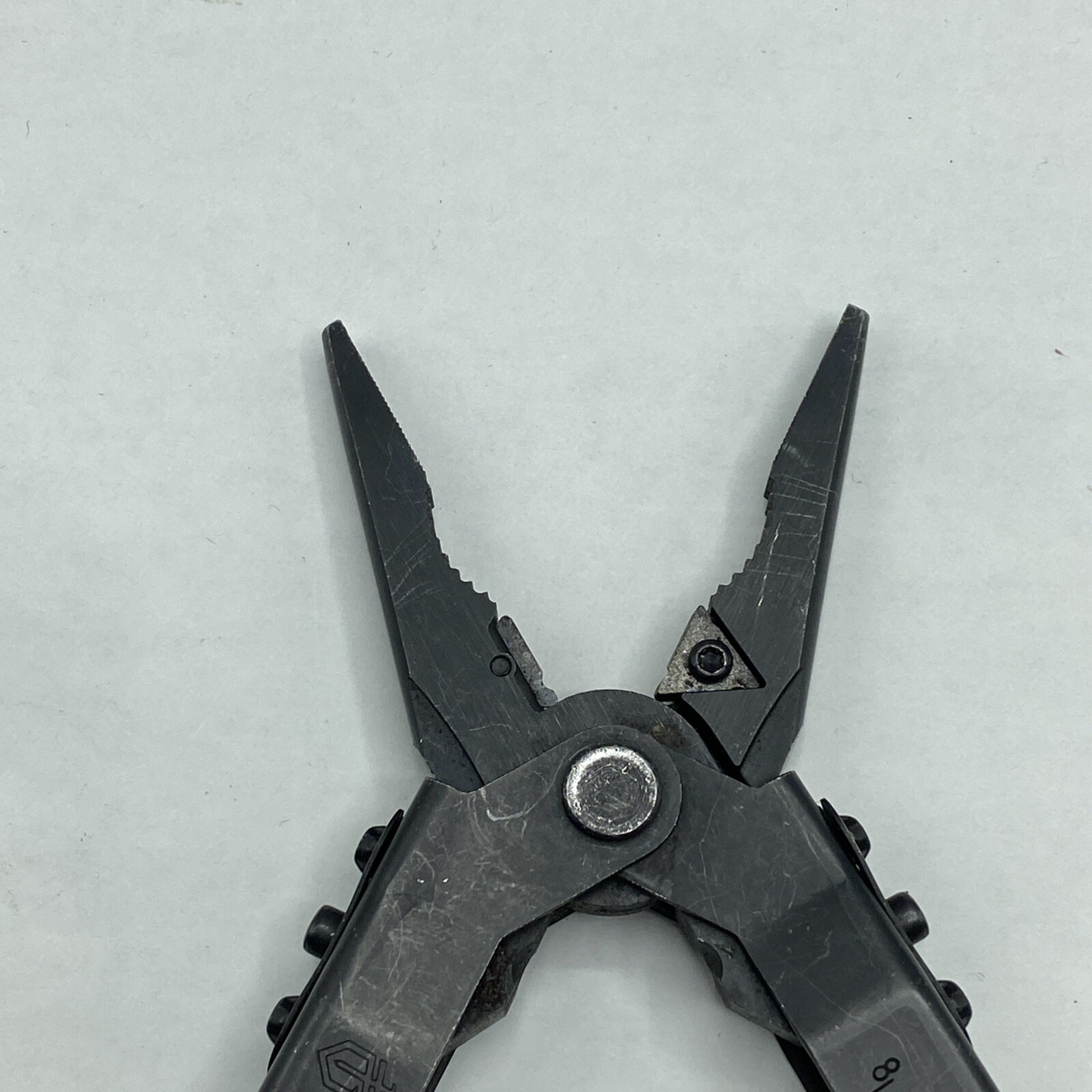 Gerber MP 600, Carbide Cutters, Needlenose – Black