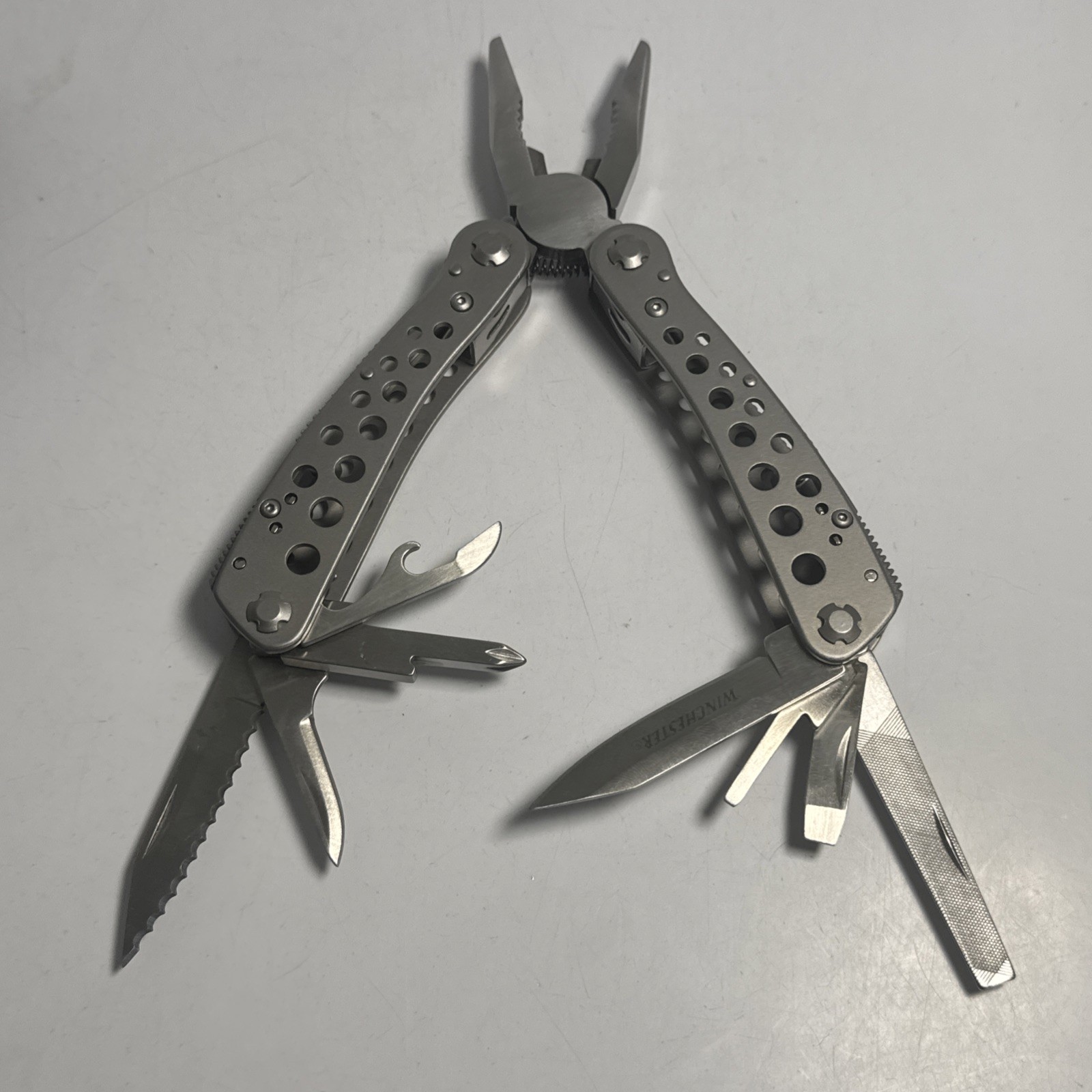 Winchester RARE Stainless Steel Multi-Tool Pocket Knife 9 N 1 + Sheath HTF Mint