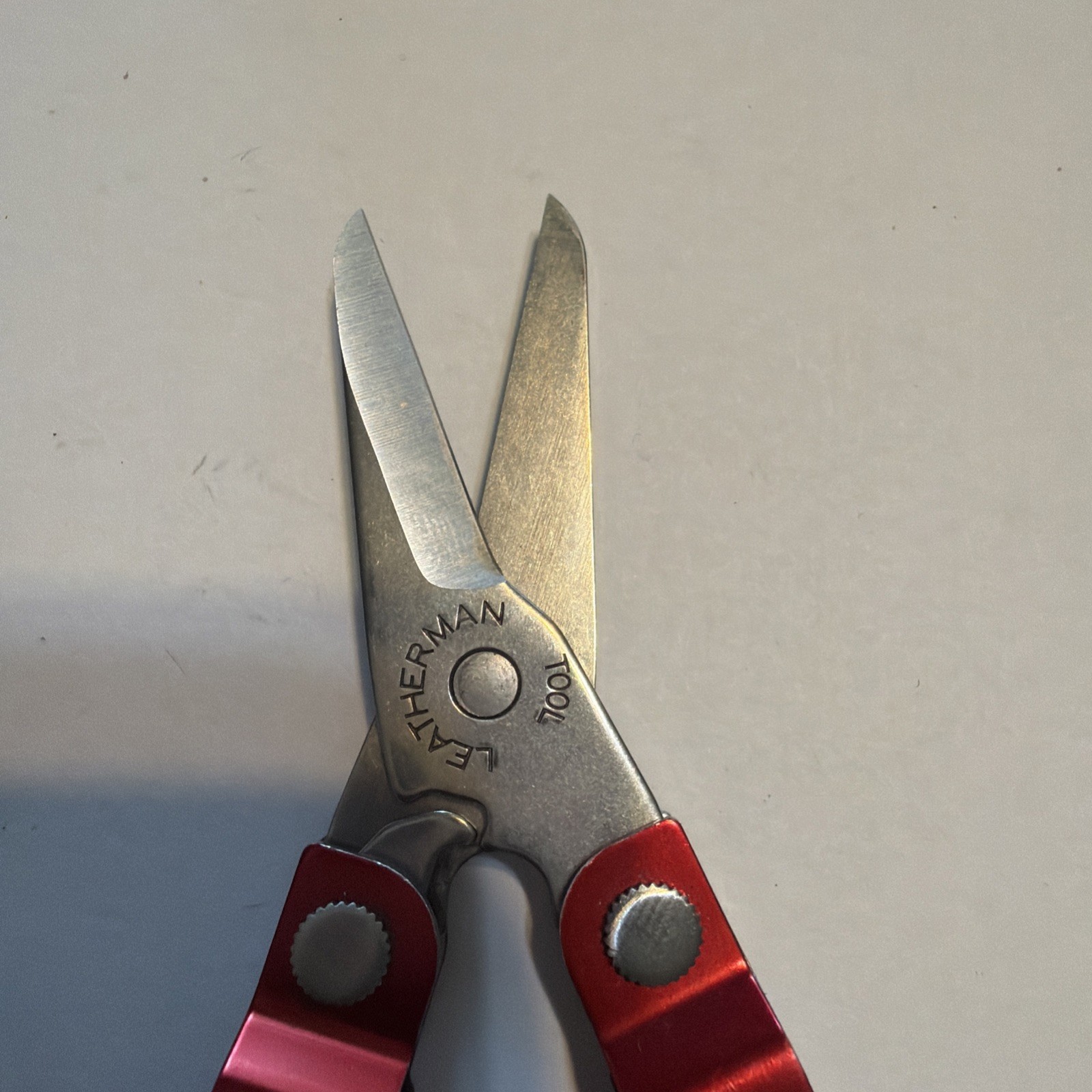 Leatherman Micra Multi-Tool, Knife, Scissors, Key Ring, Red , Stainless.