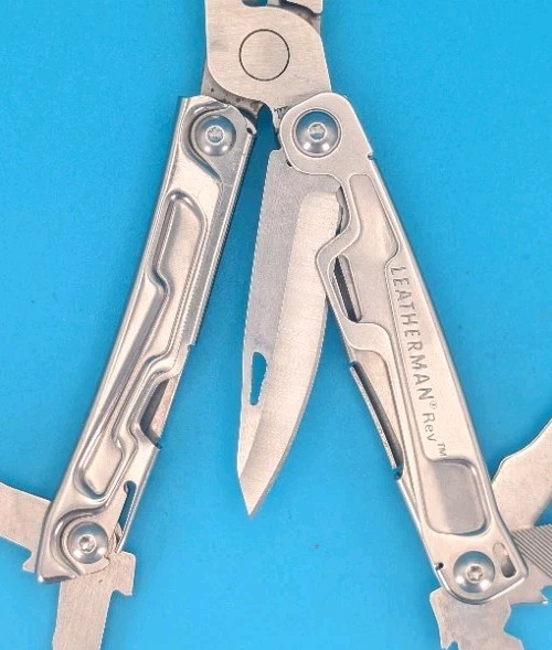 Leatherman Rev 3.8″ Multi-Tool, Stainless! *TAMA COUNTY MUTUAL*