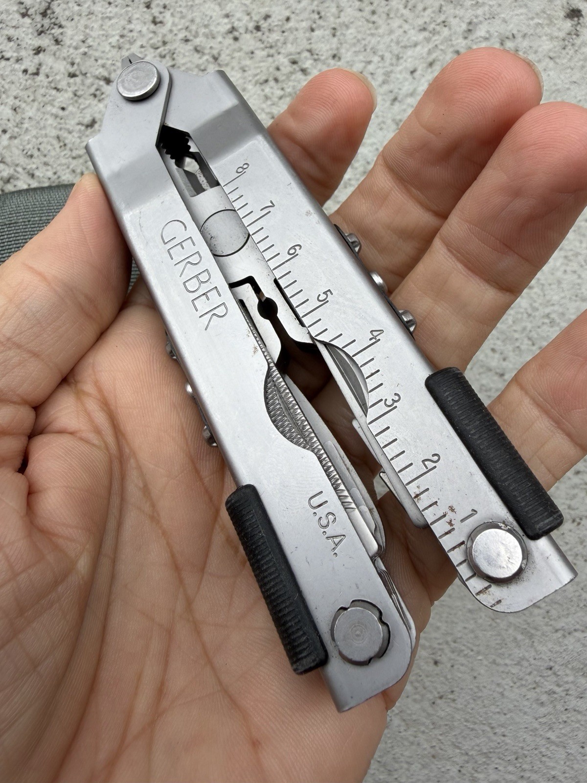 GERBER MP600 USA SILVER MULTI TOOL, KNIFE, PLIER, W/SHEATH, EXCELLENT!