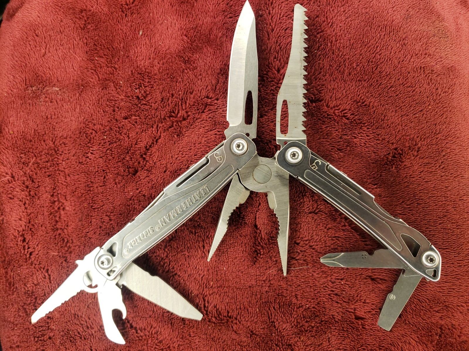 Leatherman Sidekick Multi Tool with Sheath 0516 Date code