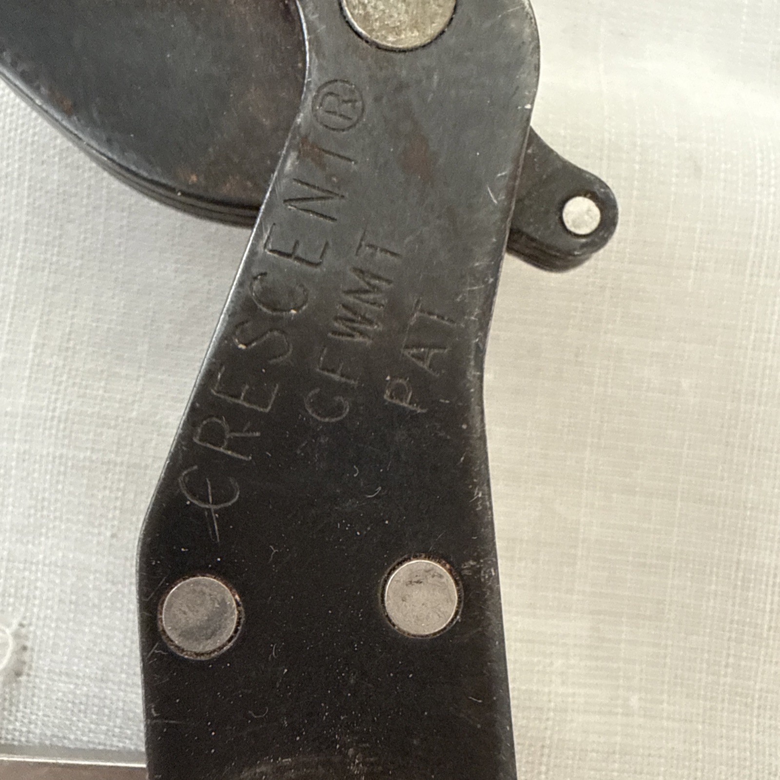 Crescent Folding Multi Tool Knife Wrench 3/8–5/8 9–16mm Red – Used