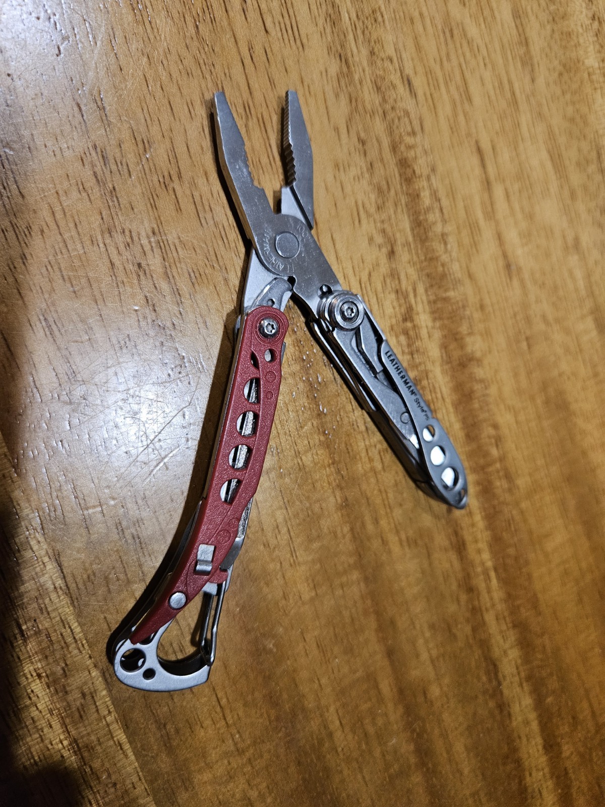 Rare Leatherman Style Ps Red (Broken Scissor Spring)