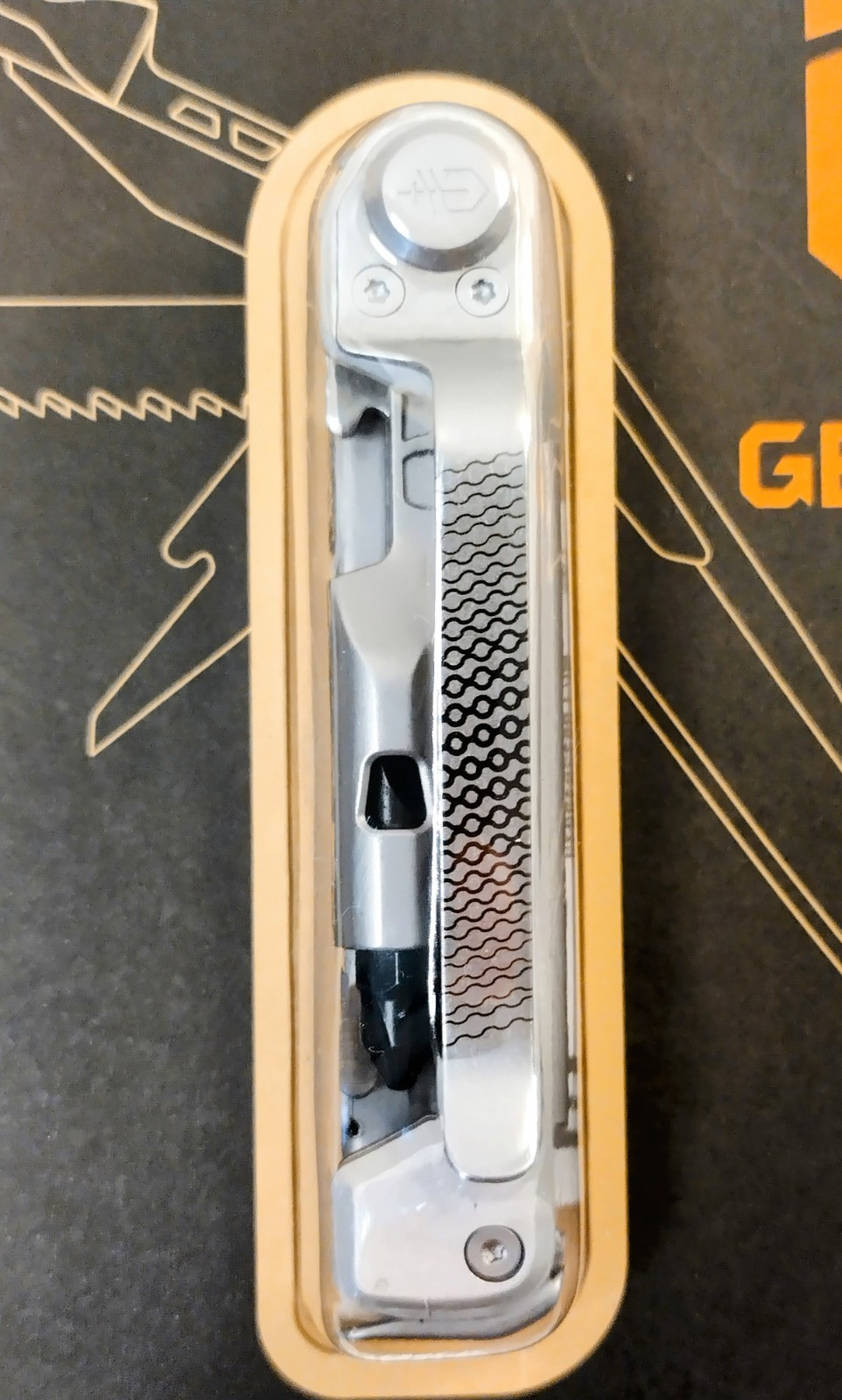 Gerber Armbar Trade Multi-Tool Color: Silver 8 Tools