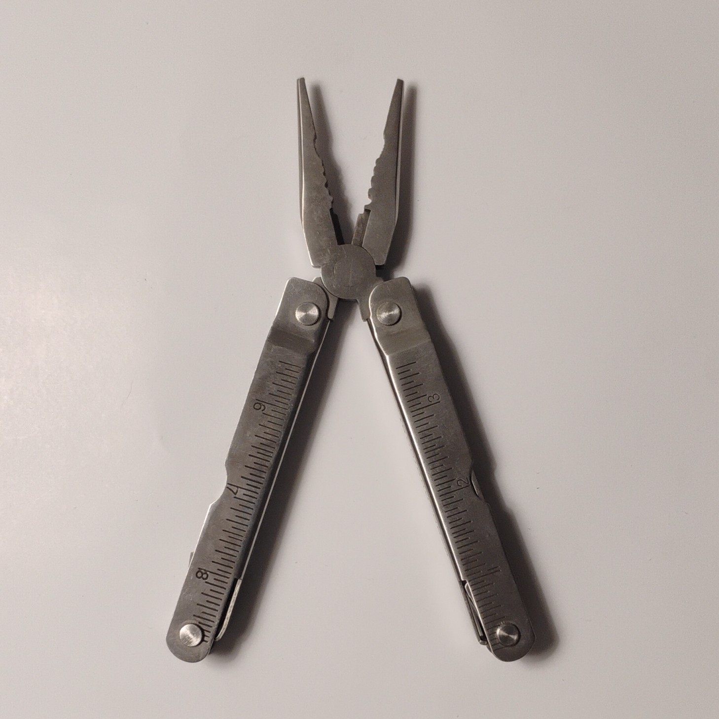 Stainless Steel 6.5″ 10-in-1 Multi-Tool Pliers w/ Sheath And 11pc Screw Bit Set