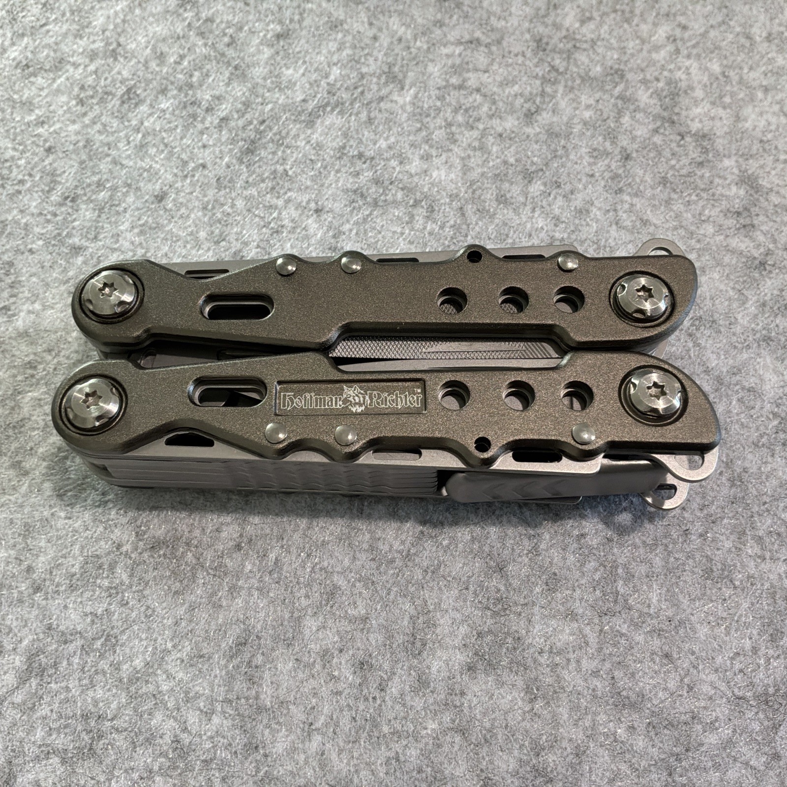 Hoffman Richter HR100 Multi Tool W/ Nylon Pouch Hunting Fishing New Box