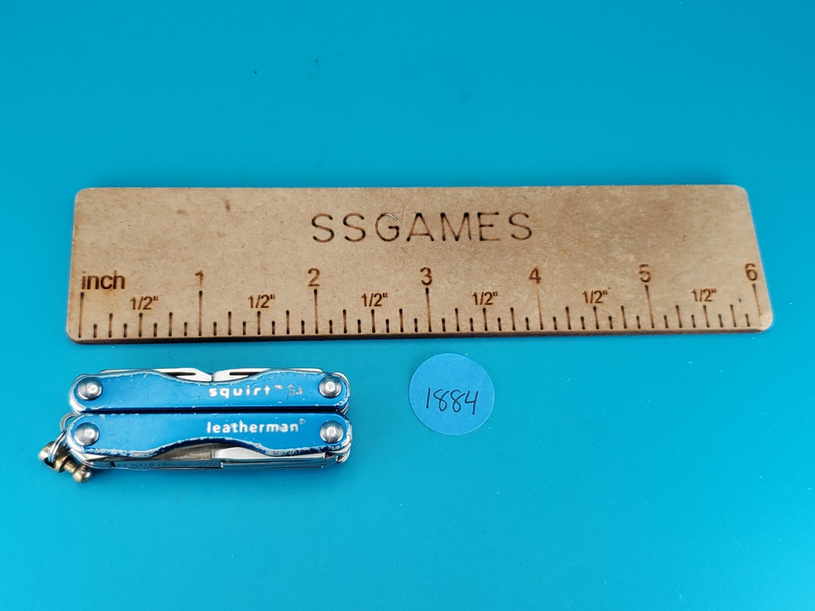 Leatherman Squirt S4 Multi-Tool, Key Ring, Retired, BLUE!