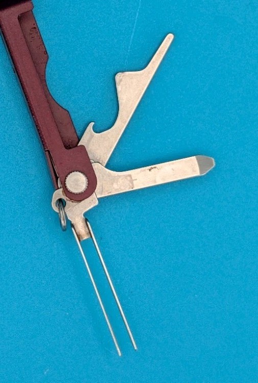 Leatherman Micra Multi-Tool, Knife, Scissors, Key Ring, Maroon Red!
