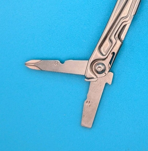 Leatherman Rev 3.8″ Multi-Tool, Stainless!