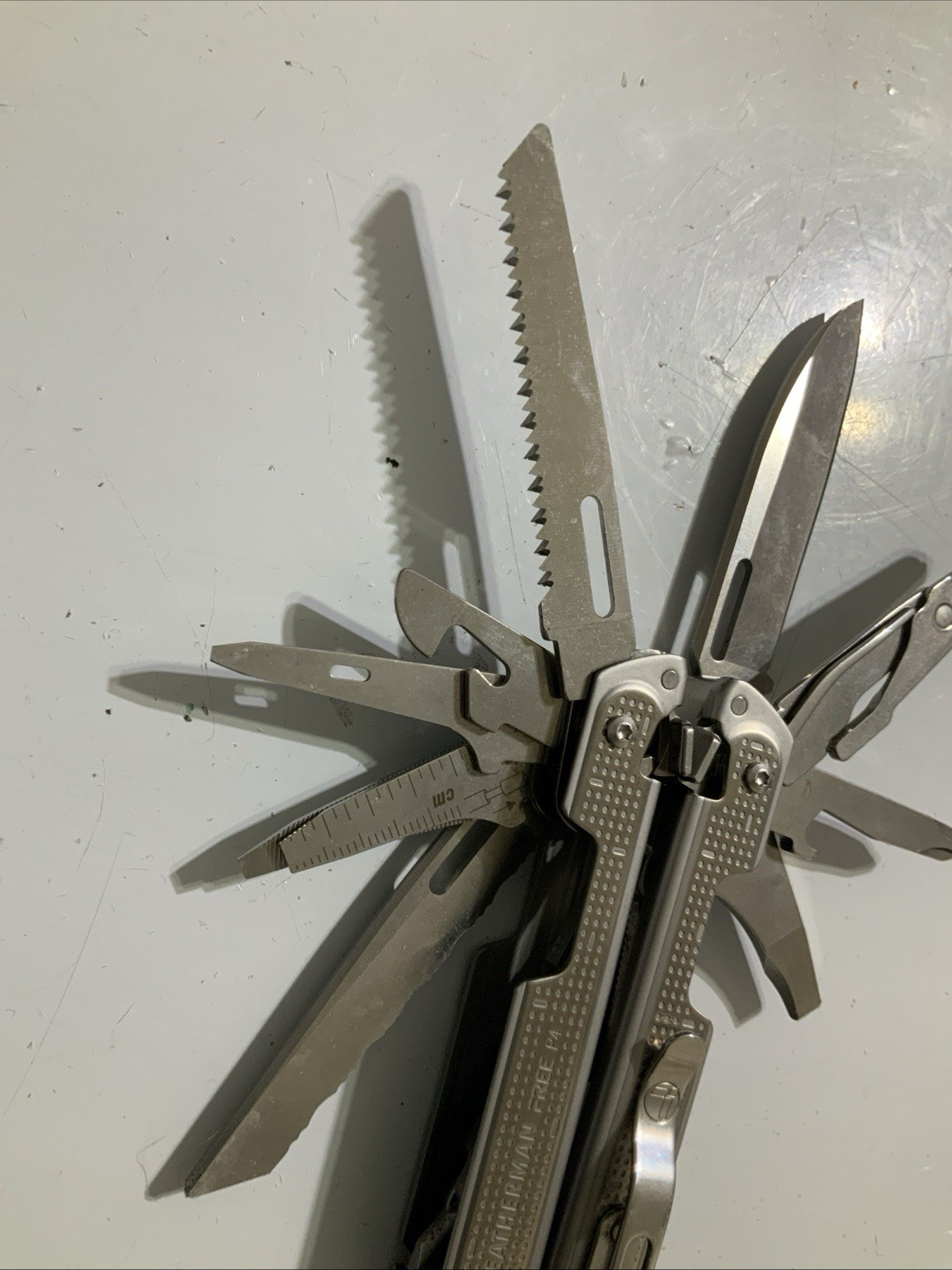 Leatherman Free P4 Stainless Steel Multi Tool Retired – V14