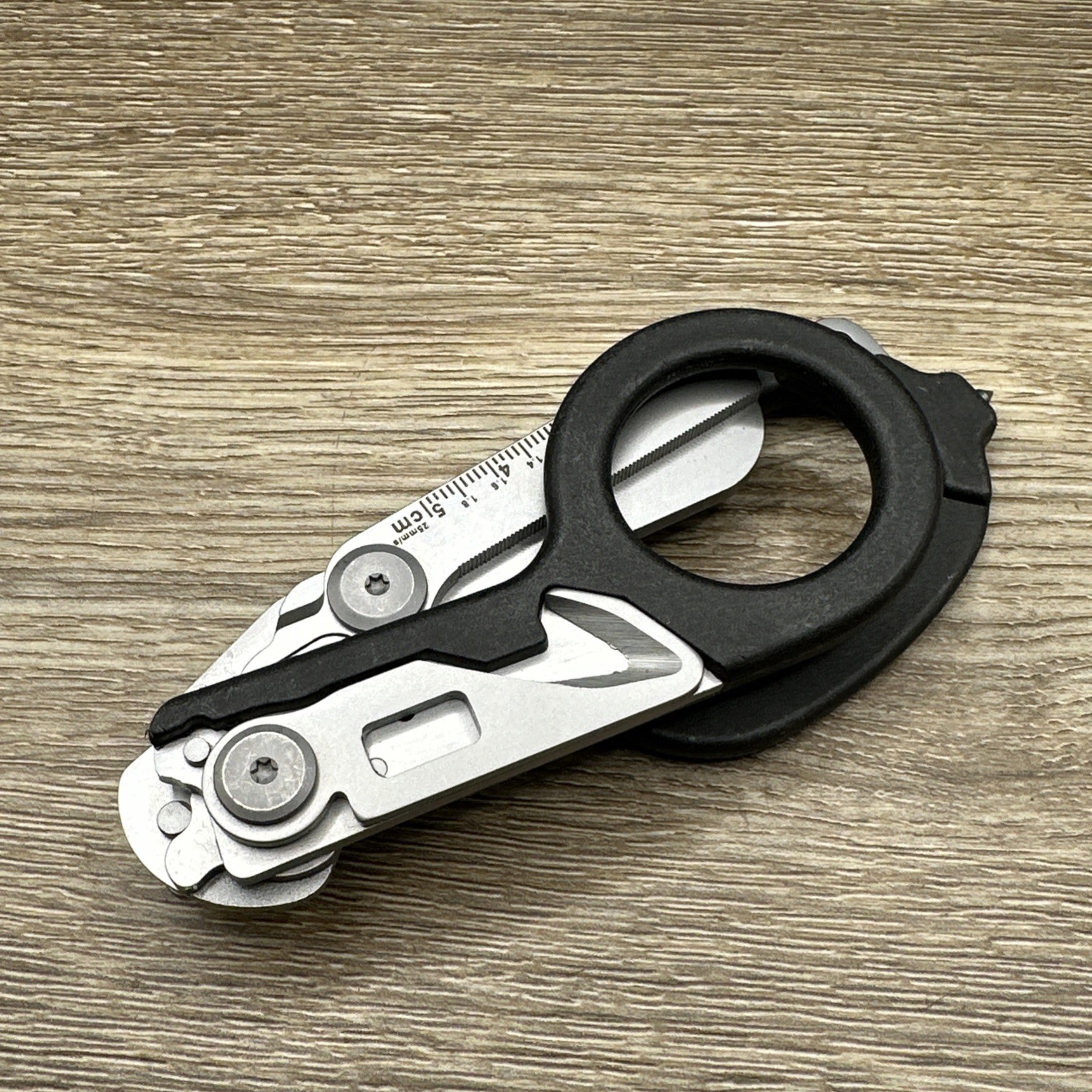 Rescue Emergency Multitool Scissors Response Multi Purpose Shears